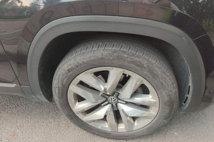 Used Volkswagen Teramont 2020 Revised Edition 530 V6 Four-Wheel Drive Prestige Flagship Version Right Front Wheel Hub
