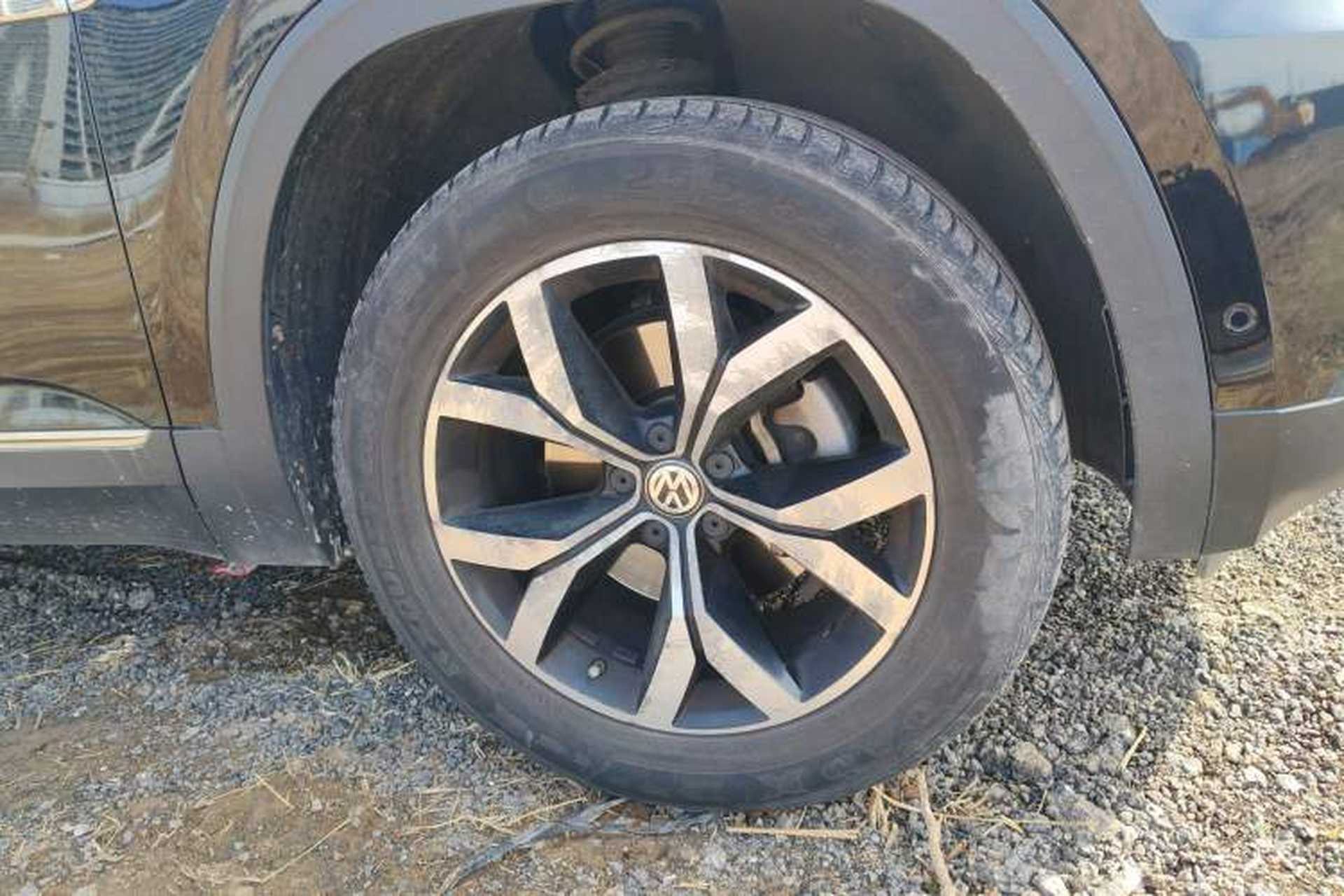 Used Volkswagen Teramont 2020 380TSI Four-Wheel Drive Luxury Version China VI Standard Right Front Wheel Hub