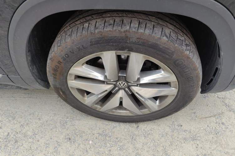 Used Volkswagen Teramont 2020 530 V6 Four-Wheel Drive Prestige Flagship Edition China VI Standard Right Front Wheel Hub