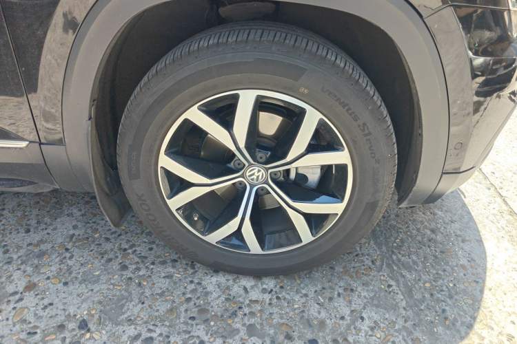 Used Volkswagen Teramont 2020 380TSI Four-Wheel Drive Luxury Version China VI Standard Right Front Wheel Hub