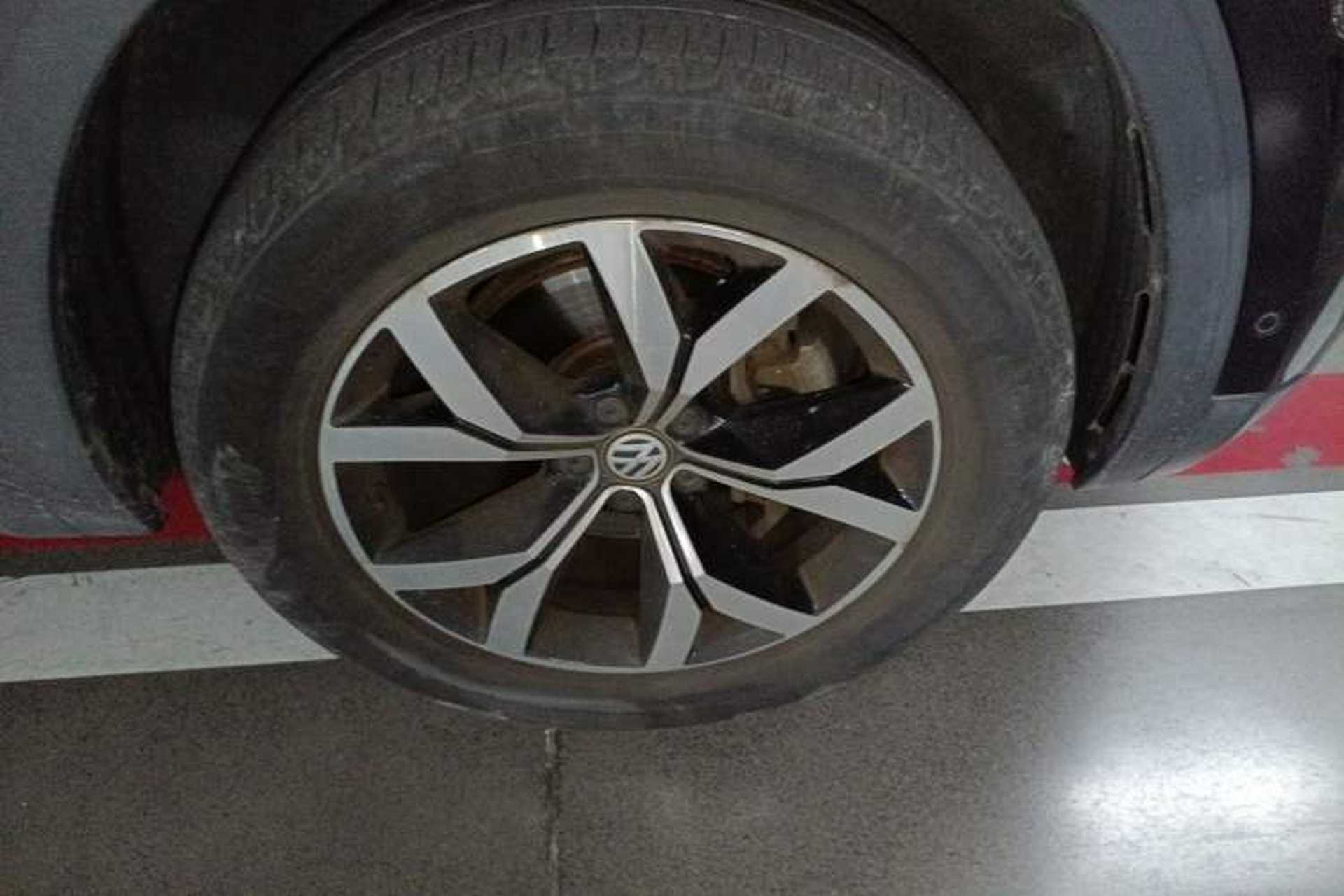 Used Volkswagen Teramont 2020 330TSI Two-Wheel-Drive Luxury Edition China VI Standard Right Front Wheel Hub