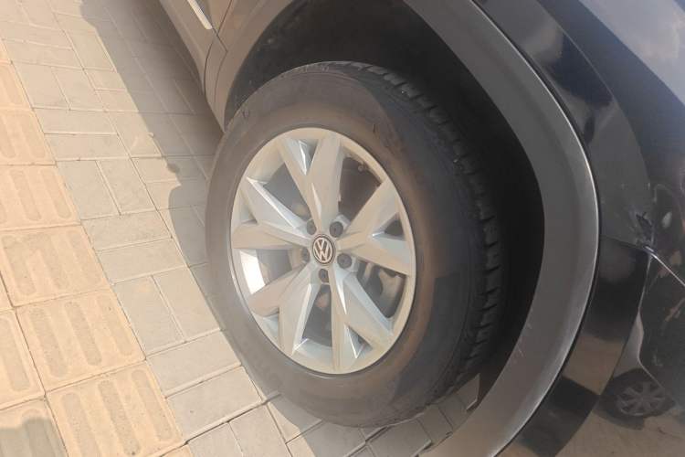 Used Volkswagen Teramont 2020 380TSI Four-Wheel Drive Comfort Edition China VI Standard Right Front Wheel Hub