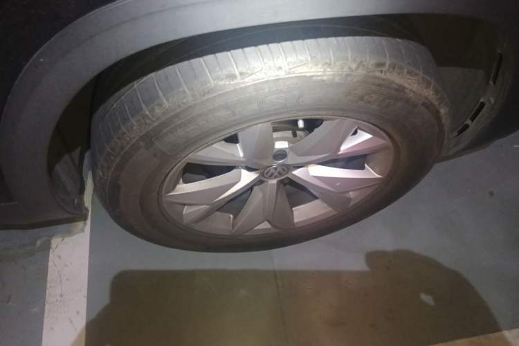Used Volkswagen Teramont 2020 380TSI Four-Wheel Drive Comfort Edition China VI Standard Right Front Wheel Hub