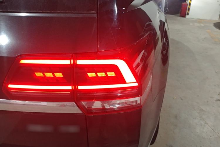 Used Volkswagen Teramont 2020 380TSI Four-Wheel Drive Luxury Version China VI Standard Right Rear Taillight