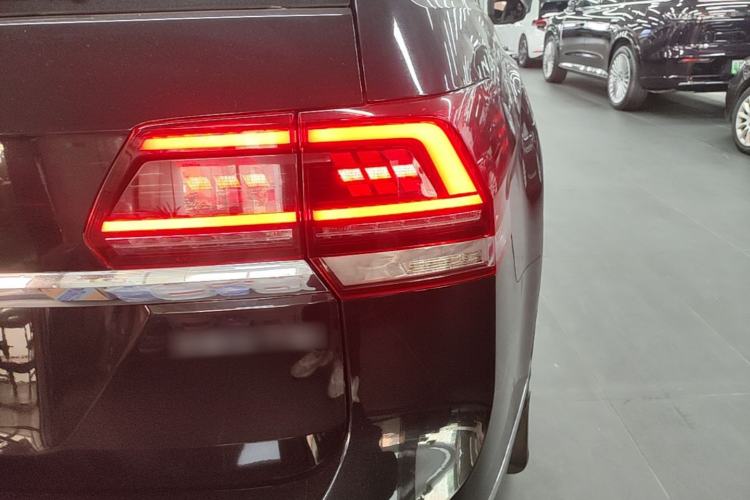 Used Volkswagen Teramont 2020 380TSI Four-Wheel Drive Luxury Version China VI Standard Right Rear Taillight