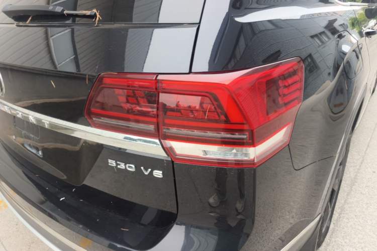 Used Volkswagen Teramont 2020 380TSI Four-Wheel Drive Comfort Edition China VI Standard Right Rear Taillight
