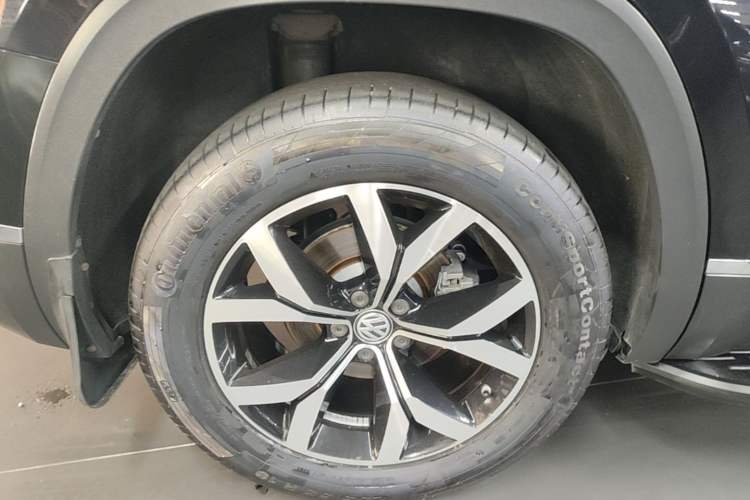 Used Volkswagen Teramont 2020 380TSI Four-Wheel Drive Luxury Version China VI Standard Right Rear Wheel Hub