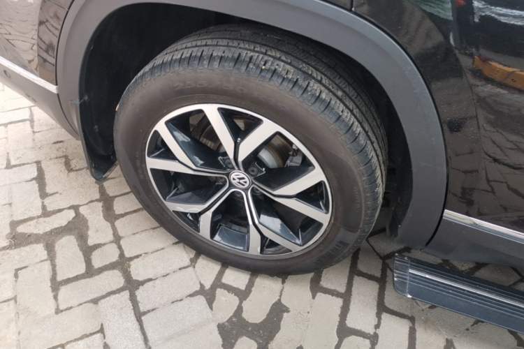 Used Volkswagen Teramont 2020 530 V6 Four-Wheel Drive Luxury Edition China V Standard Right Rear Wheel Hub