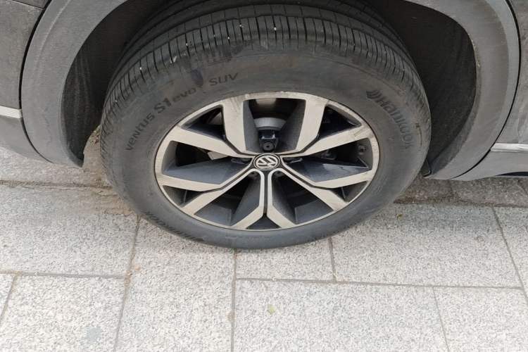 Used Volkswagen Teramont 2020 380TSI Four-Wheel Drive Luxury Version China VI Standard Right Rear Wheel Hub