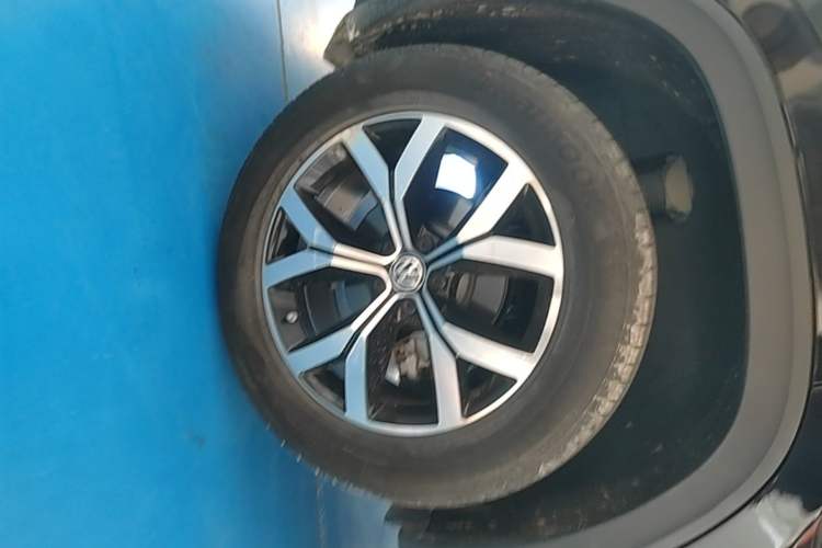 Used Volkswagen Teramont 2020 330TSI Two-Wheel-Drive Luxury Edition China VI Standard Right Rear Wheel Hub