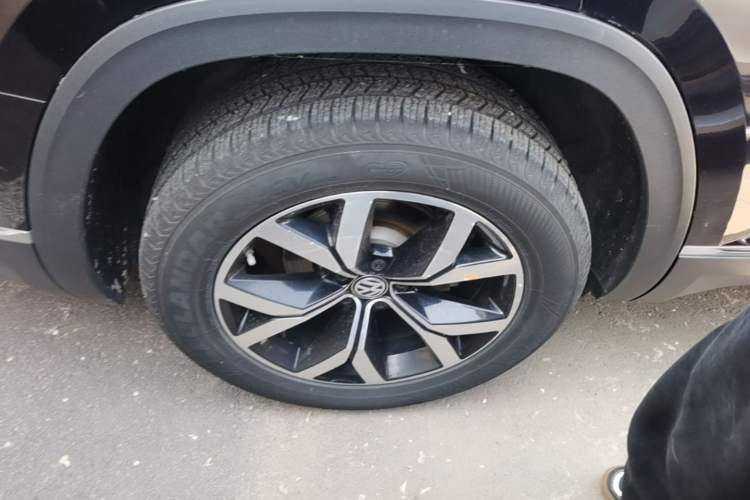 Used Volkswagen Teramont 2020 380TSI Four-Wheel Drive Luxury Version China VI Standard Right Rear Wheel Hub