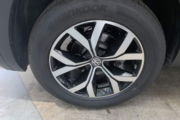 Used Volkswagen Teramont 2020 380TSI Four-Wheel Drive Luxury Version China VI Standard Right Rear Wheel Hub