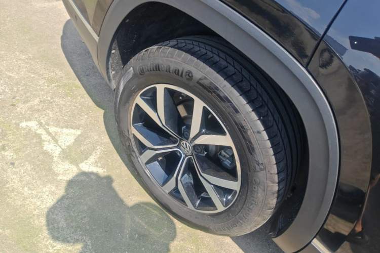 Used Volkswagen Teramont 2020 530 V6 Four-Wheel Drive Luxury Version China VI Standard Right Rear Wheel Hub