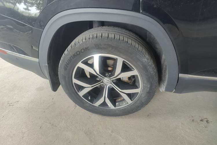 Used Volkswagen Teramont 2020 380TSI Four-Wheel Drive Luxury Version China VI Standard Right Rear Wheel Hub