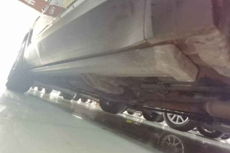 Used Volkswagen Teramont 2020 Revised Version 380TSI Four-Wheel Drive Comfort Edition Right Side Sill