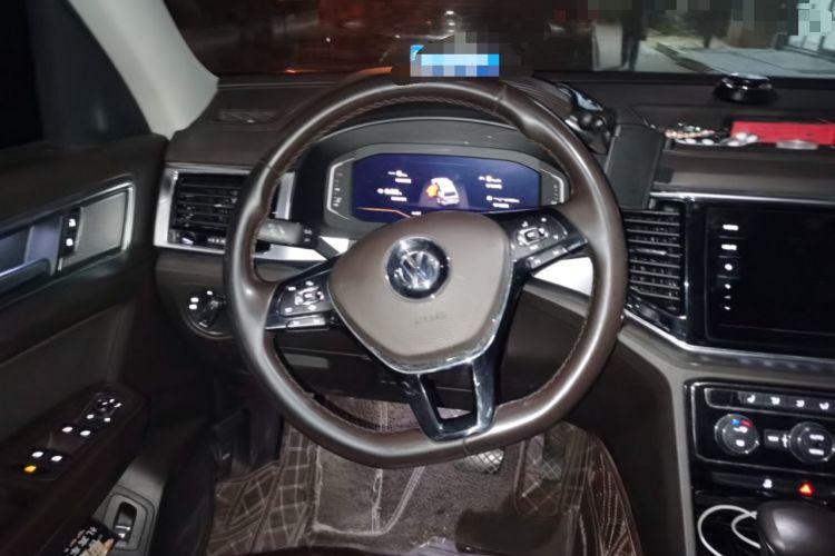 Used Volkswagen Teramont 2020 Revised Version 380TSI Four-Wheel Drive Luxury Edition Steering Wheel