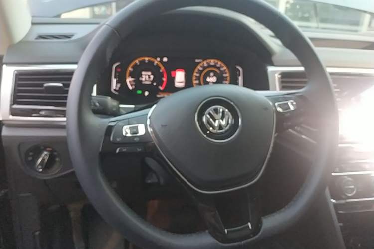 Used Volkswagen Teramont 2020 330TSI Two-Wheel-Drive Luxury Edition China VI Standard Steering Wheel