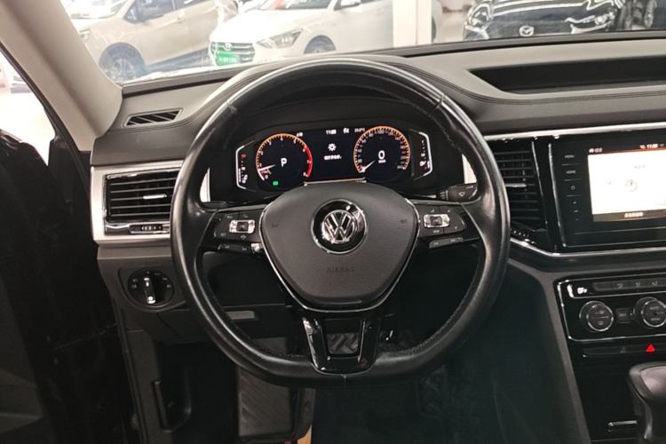Used Volkswagen Teramont 2020 Revised Version 380TSI Four-Wheel Drive Comfort Edition Steering Wheel