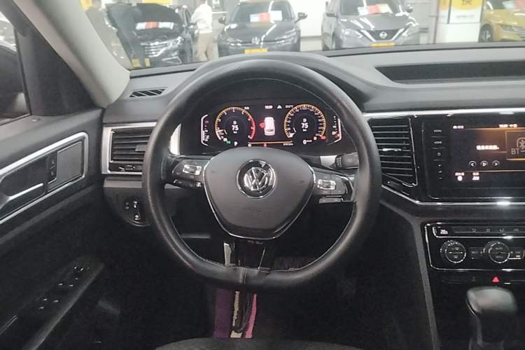 Used Volkswagen Teramont 2020 Revised Version 380TSI Four-Wheel Drive Comfort Edition Steering Wheel