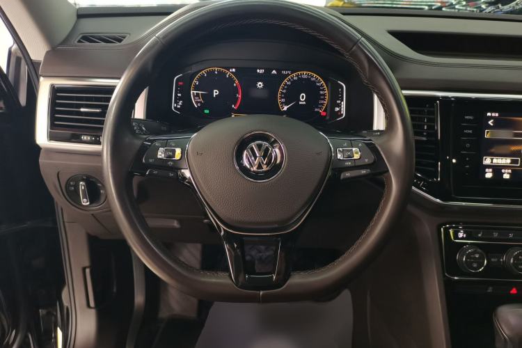 Used Volkswagen Teramont 2020 Revised Version 380TSI Four-Wheel Drive Luxury Edition Steering Wheel