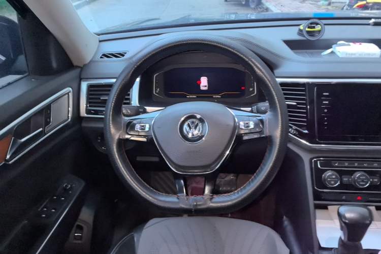 Used Volkswagen Teramont 2020 380TSI Four-Wheel Drive Luxury Version China VI Standard Steering Wheel