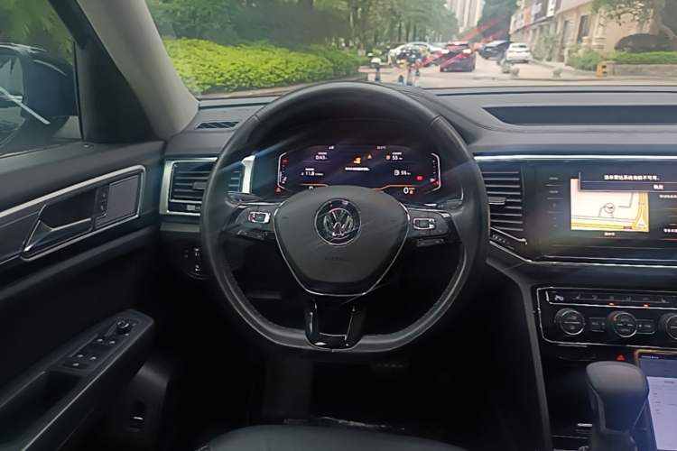 Used Volkswagen Teramont 2020 330TSI Two-Wheel-Drive Luxury Edition China VI Standard Steering Wheel
