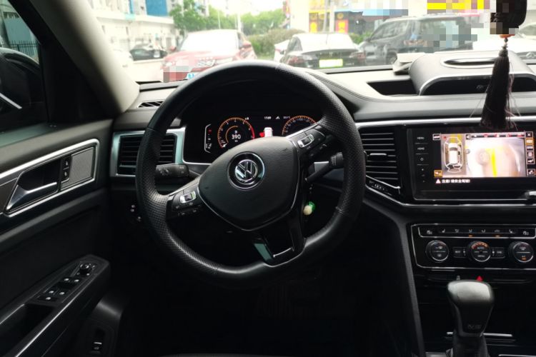 Used Volkswagen Teramont 2020 Revised Version 530 V6 Four-Wheel Drive Luxury Edition Steering Wheel