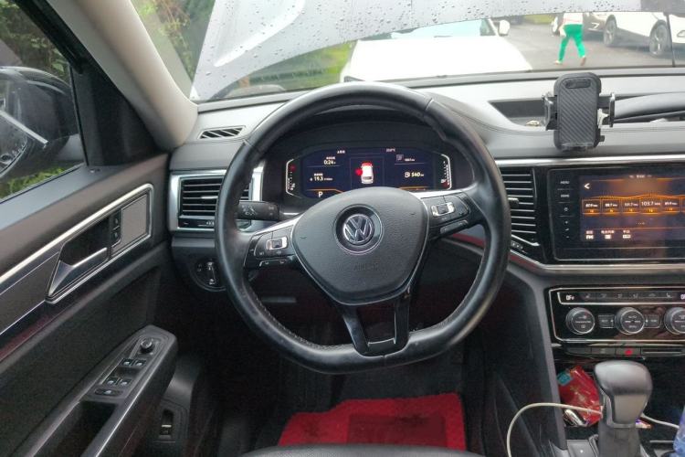 Used Volkswagen Teramont 2020 330TSI Two-Wheel-Drive Luxury Edition China VI Standard Steering Wheel