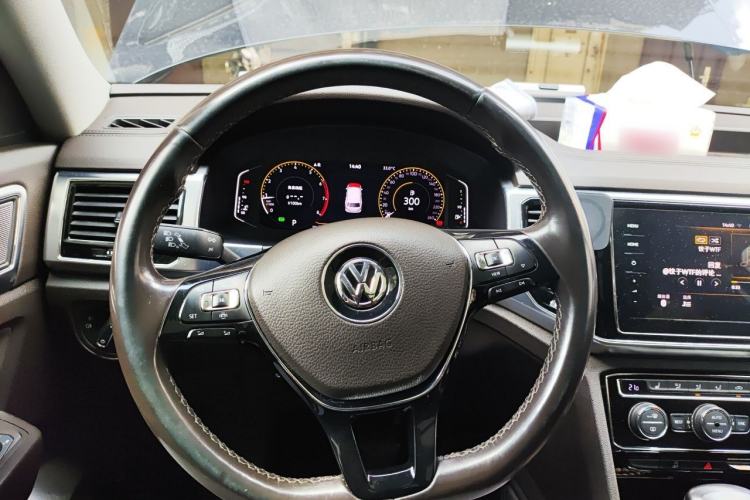 Used Volkswagen Teramont 2020 Revised Version 330TSI Two-Wheel Drive Luxury Edition Steering Wheel