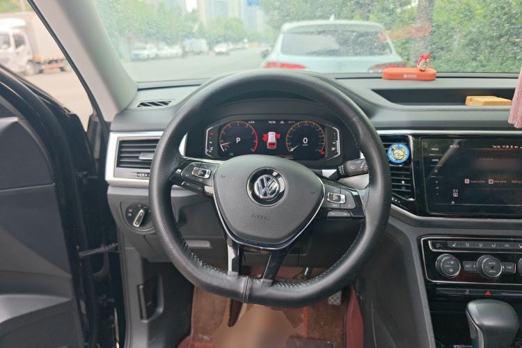 Used Volkswagen Teramont 2020 530 V6 Four-Wheel Drive Luxury Edition China V Standard Steering Wheel