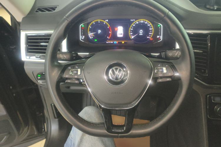 Used Volkswagen Teramont 2020 330TSI Two-Wheel-Drive Luxury Edition China VI Standard Steering Wheel