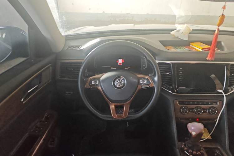 Used Volkswagen Teramont 2020 330TSI Two-Wheel-Drive Luxury Edition China VI Standard Steering Wheel