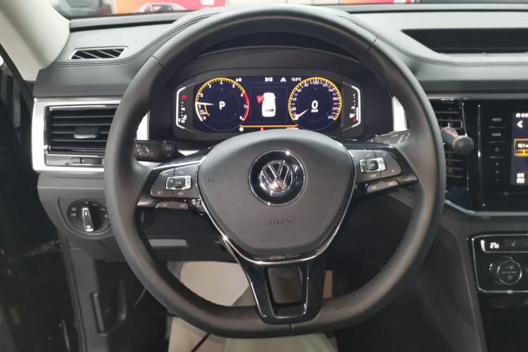 Used Volkswagen Teramont 2020 Revised Version 380TSI Four-Wheel Drive Luxury Edition Steering Wheel
