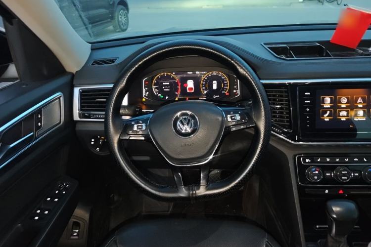 Used Volkswagen Teramont 2020 Revised Version 380TSI Four-Wheel Drive Luxury Edition Steering Wheel