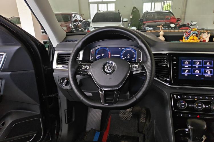 Used Volkswagen Teramont 2020 530 V6 Four-Wheel Drive Flagship Version China VI Standard Steering Wheel