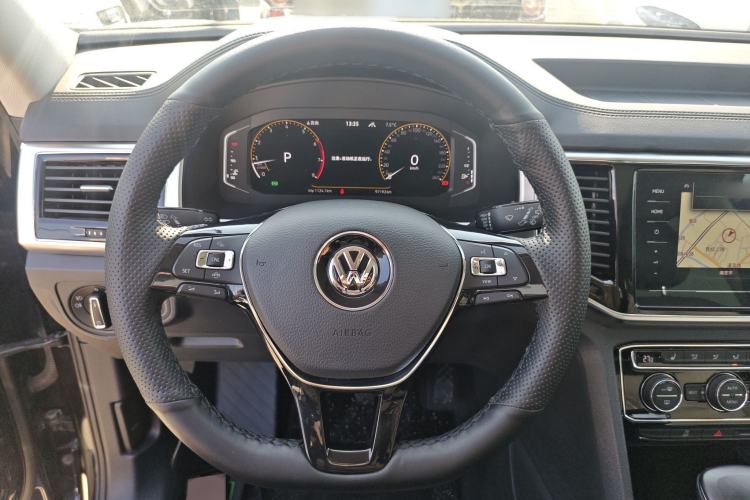 Used Volkswagen Teramont 2020 Revised Version 530 V6 Four-Wheel Drive Luxury Edition Steering Wheel