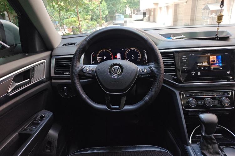 Used Volkswagen Teramont 2020 380TSI Four-Wheel Drive Luxury Version China VI Standard Steering Wheel