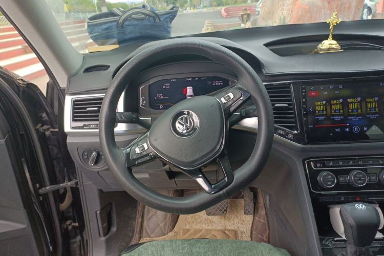Used Volkswagen Teramont 2020 Revised Version 380TSI Four-Wheel Drive Luxury Edition Steering Wheel
