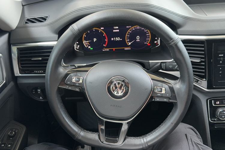 Used Volkswagen Teramont 2020 Revised Version 330TSI Two-Wheel Drive Comfort Edition Steering Wheel