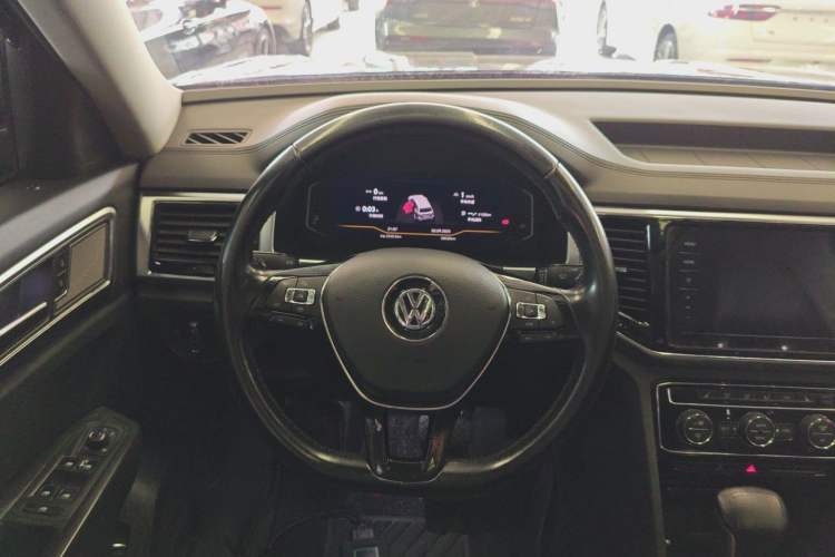 Used Volkswagen Teramont 2020 380TSI Four-Wheel Drive Luxury Version China VI Standard Steering Wheel