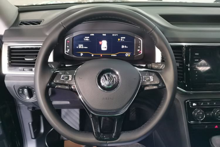 Used Volkswagen Teramont 2020 Revised Version 330TSI Two-Wheel Drive Luxury Edition Steering Wheel