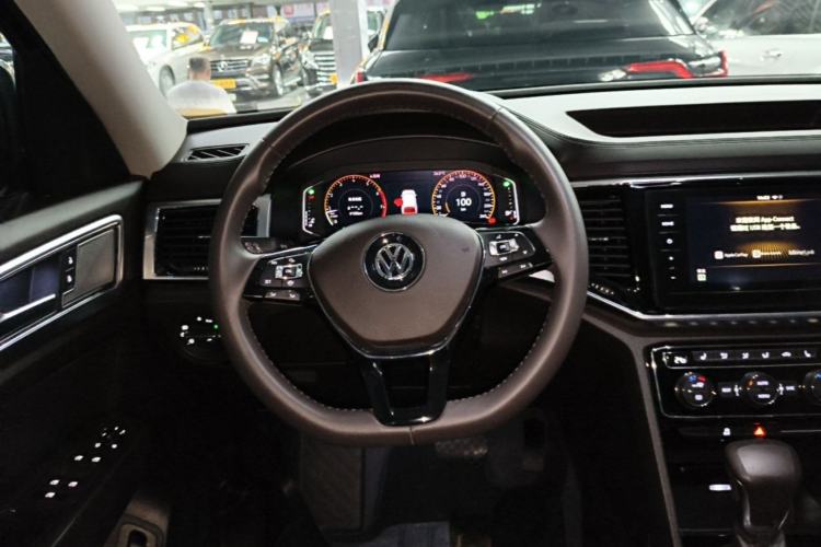 Used Volkswagen Teramont 2020 330TSI Two-Wheel-Drive Luxury Edition China VI Standard Steering Wheel