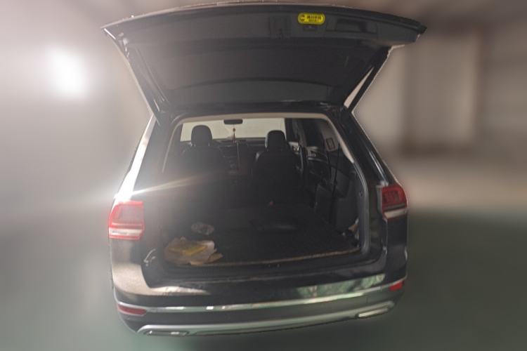 Used Volkswagen Teramont 2020 330TSI Two-Wheel-Drive Luxury Edition China VI Standard Trunk