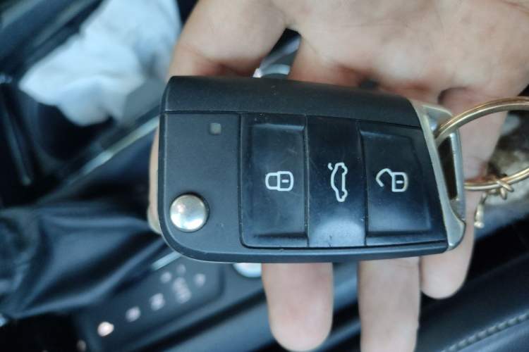 Used Volkswagen Teramont 2020 380TSI Four-Wheel Drive Luxury Version China VI Standard Vehicle Key