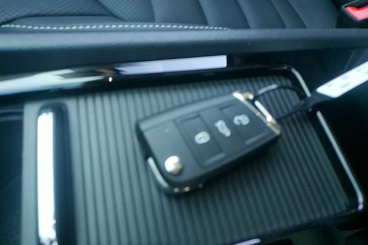 Used Volkswagen Teramont 2020 330TSI Two-Wheel-Drive Luxury Edition China VI Standard Vehicle Key