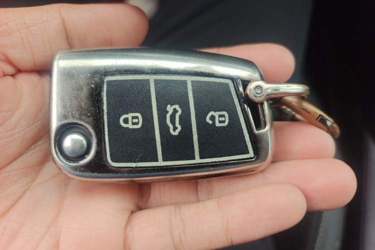 Used Volkswagen Teramont 2020 530 V6 Four-Wheel Drive Luxury Version China VI Standard Vehicle Key