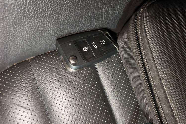 Used Volkswagen Teramont 2020 330TSI Two-Wheel-Drive Luxury Edition China VI Standard Vehicle Key