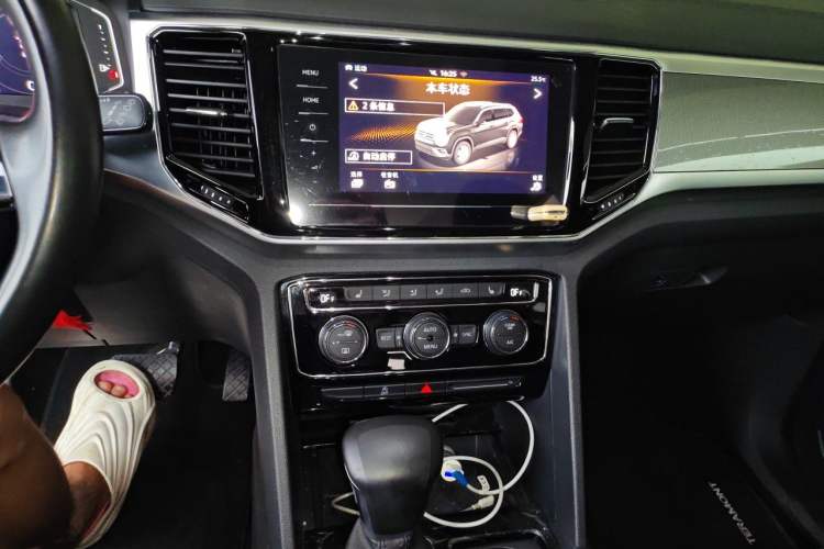 Used Volkswagen Teramont 2020 380TSI Four-Wheel Drive Luxury Version China VI Standard Audio And AC Panel