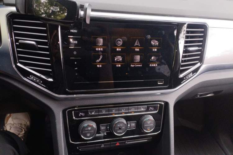 Used Volkswagen Teramont 2020 380TSI Four-Wheel Drive Luxury Version China VI Standard Audio And AC Panel