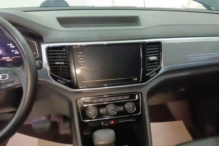 Used Volkswagen Teramont 2020 380TSI Four-Wheel Drive Luxury Version China VI Standard Audio And AC Panel
